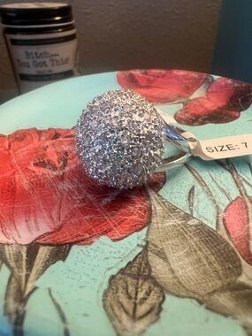 Lia Sophia Silver Kiam Family Pave Dome Ring - Size 7 NEW